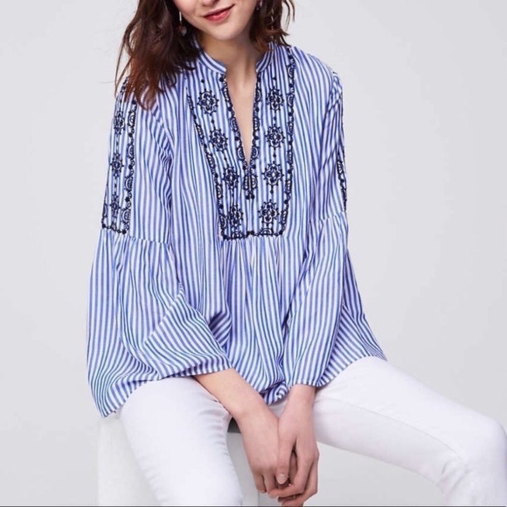 Bell sleeve embroidered striped top in EUC